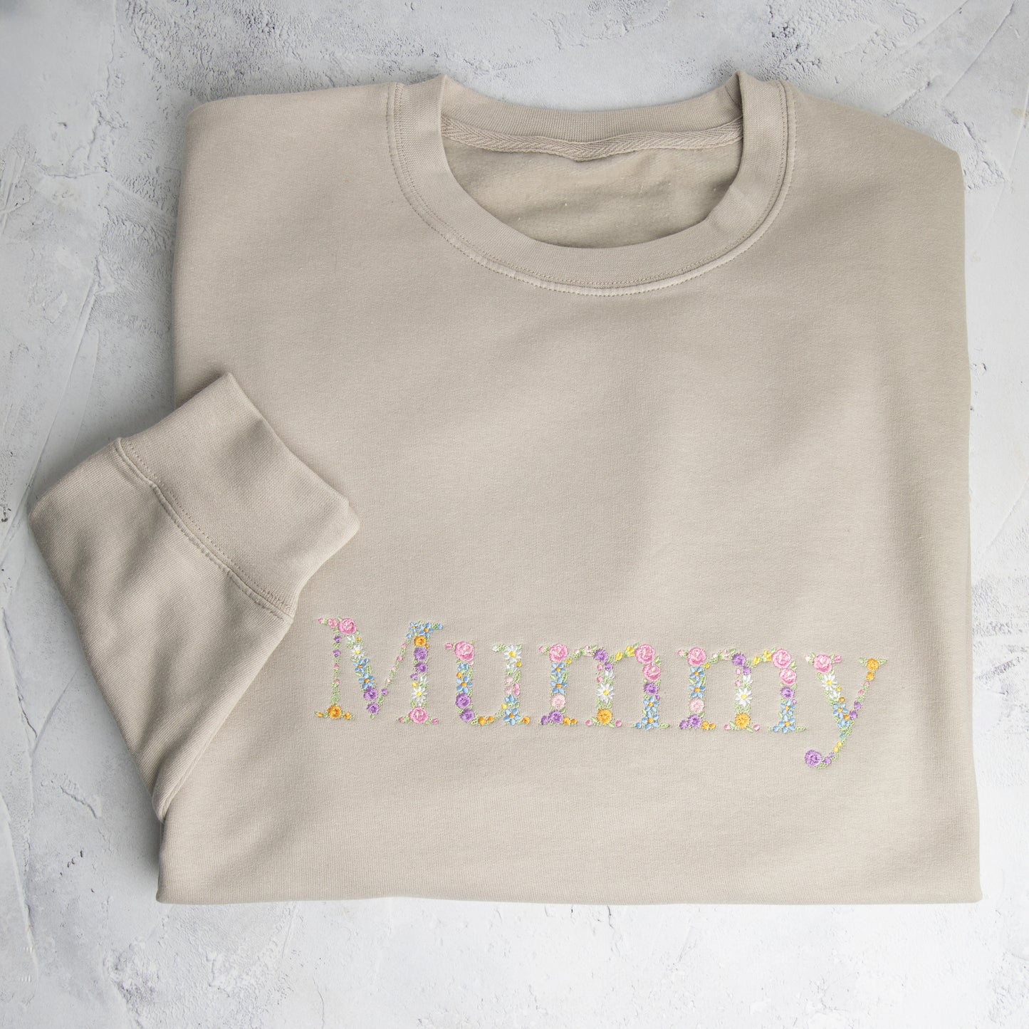 Mummy Sweatshirt, Nanny custom Jumper, personalised embroidered floral letter, gift for mum, Mama, New mom, Baby shower, Birthday present.